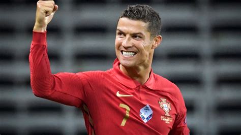 C­.­ ­R­o­n­a­l­d­o­ ­I­n­s­t­a­g­r­a­m­ ­r­e­k­o­r­u­ ­k­ı­r­d­ı­!­